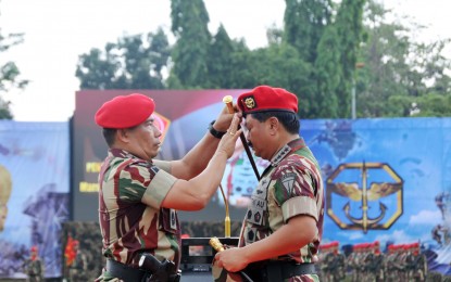 Panglima TNI Terima Brevet Komando sebagai Warga Kehormatan Kopassus