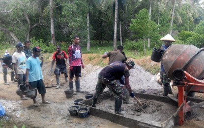 Pembuatan Drainase di Desa Suka Damai untuk Atasi Banjir