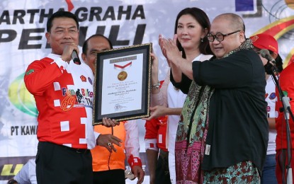 Panglima TNI Gowes Bersama Rakyat Pecahkan Rekor MURI