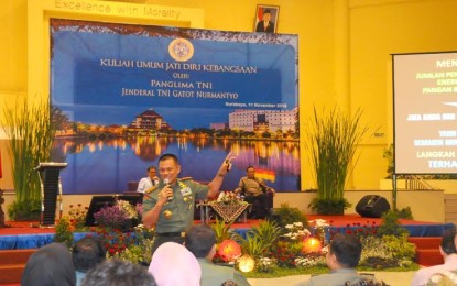 1500 Mahasiswa Unair Ikuti Kuliah Umum Panglima TNI