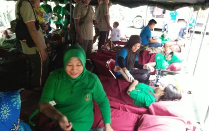 Peringati HUT TNI, Yonif Para Raider 433 Kostrad Gelar Jalan Sehat dan Donor Darah