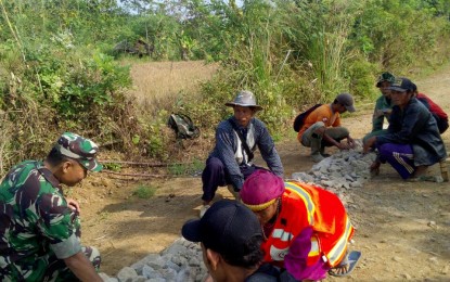 Dandim 0719 Purwakarta: Emak-emak di TMMD Perlu Ditiru Semangatnya