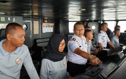 Paramiliter Bakamla Latihan dan Simulasi Peran di Atas Kapal